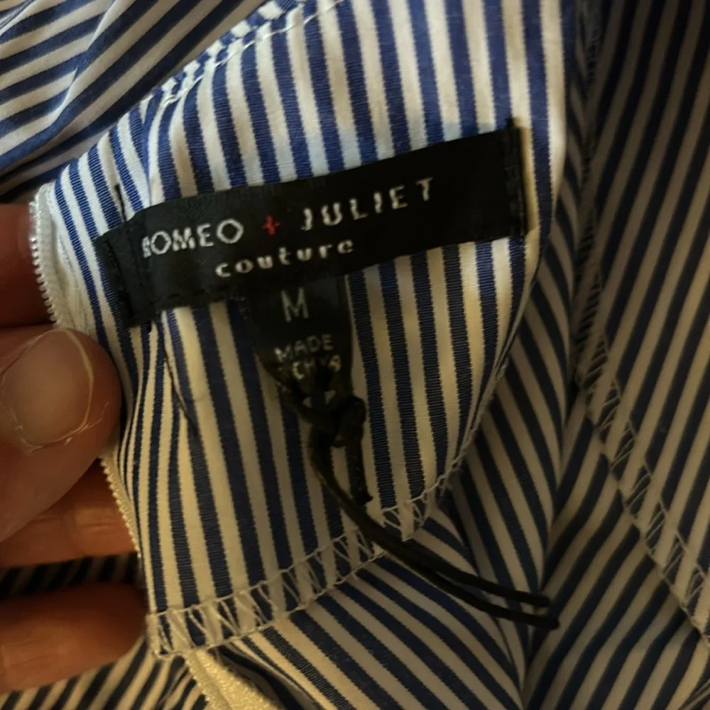 Romeo Juliet Couture Medium Top! - Picture 2 of 4